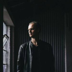 Husky's Dec 21 Vibes Chart