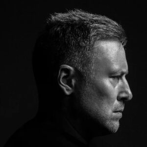 UMEK’s DARK MARKET CHARTS